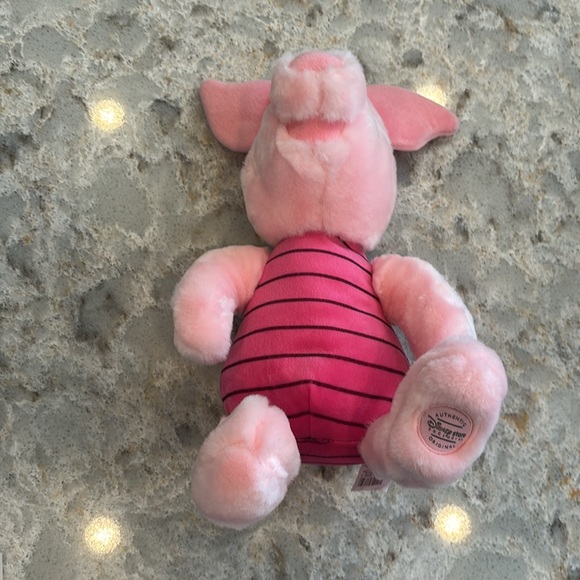 Authentic Disney Store Exclusive original Piglet Plush - Picture 3 of 7